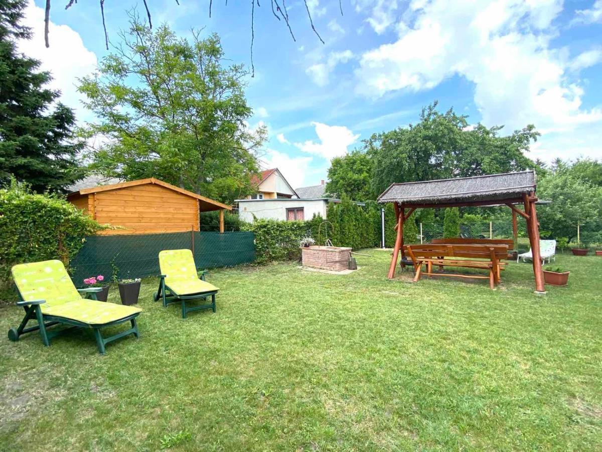Munkacsy Apartmanok Balatonfenyves Luaran gambar