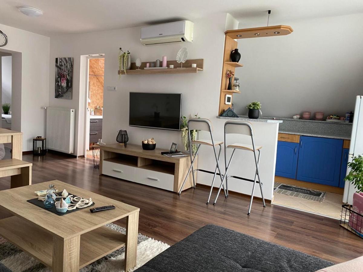 Munkacsy Apartmanok Balatonfenyves Luaran gambar